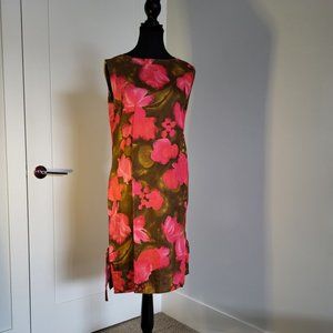 Vintage Hawaiian floral shift dress